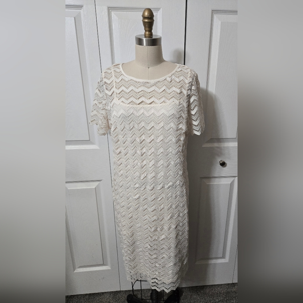 Ivory Lace Chevron Design Dress, Size 12, Ann Taylor Loft, New With Tags